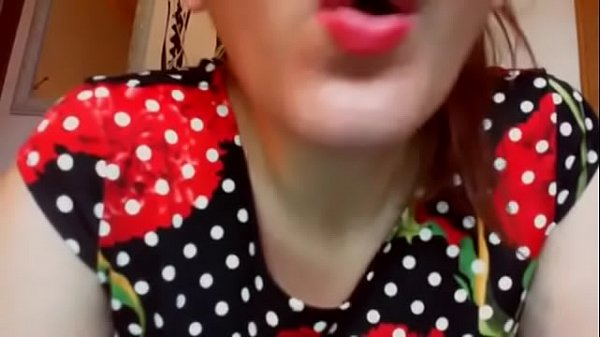 Una dominatrice esperta ti calpesta e ti riduce in polvere