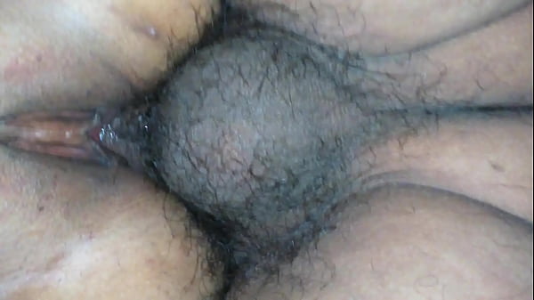 metiendosela hasta el fondo