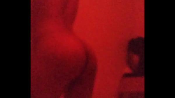 Novinho safado se exibindo 