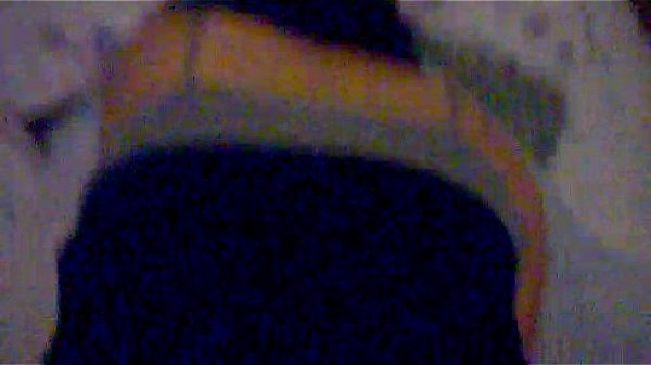 con mi amiguita y su juguete