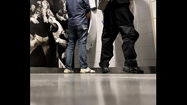 A day at the shopping center's public toilets