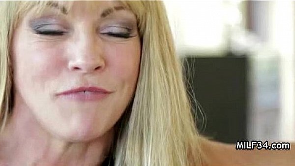 Incredibly hot cougar hardcore pussy pounding  