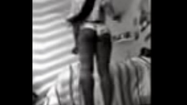 Sexy black teen twerking