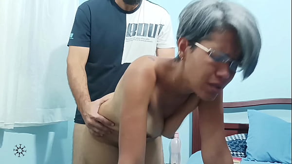 I love being grabbed from behind and filled with milk more when it's with the family - Porn in Spanish.