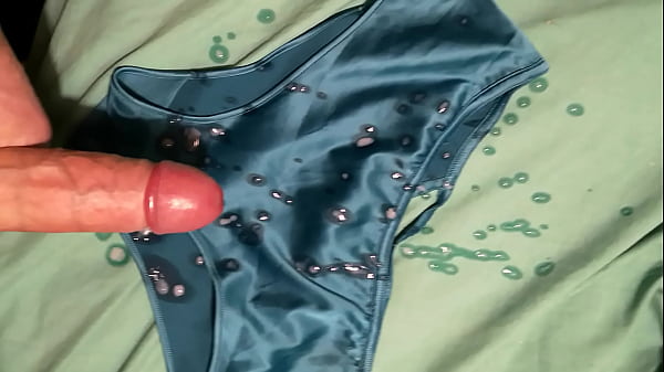 Cumming on knickers