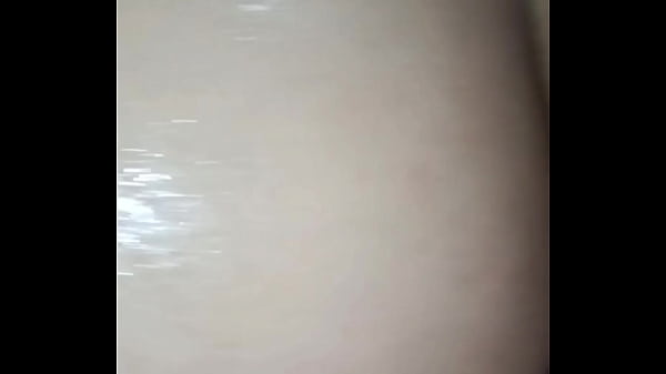 Sexo casero mientras tomo una ducha