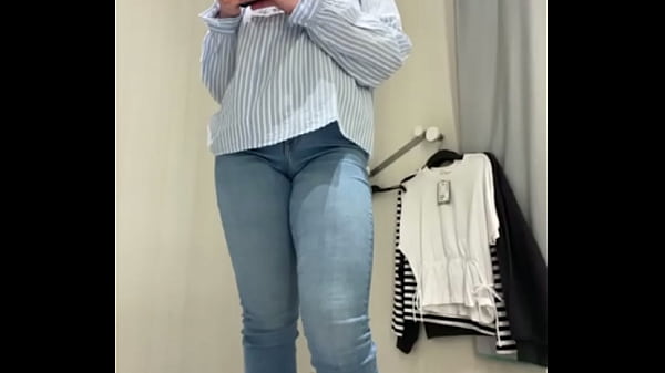 Masturbate in the changing room