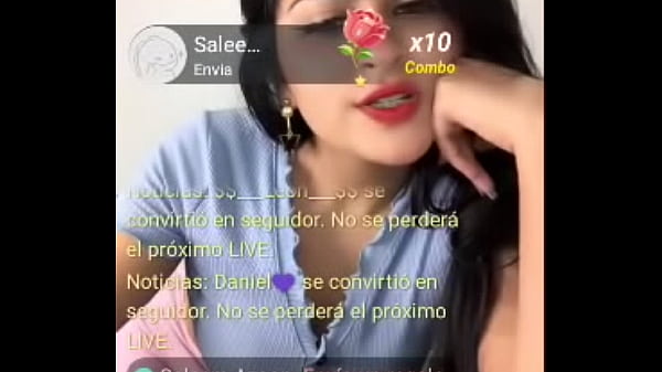 chica bailando en show  