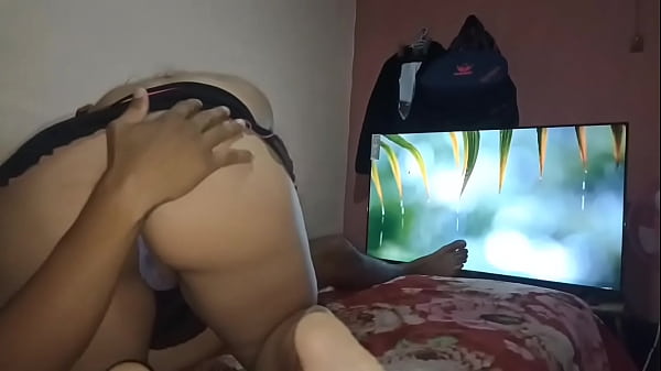 No creer&aacute;s la follada que me da est&aacute; vecina culona