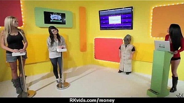 Amateur cutie paying the rent! 7