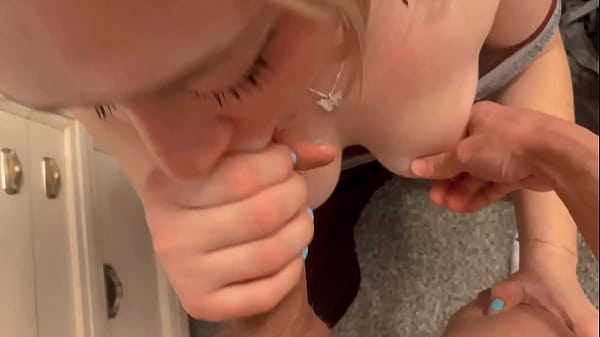 Sperm all in her mouth & cum facial