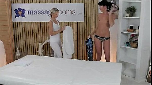 Blonde lesbian masseuse fucks brunette customer 