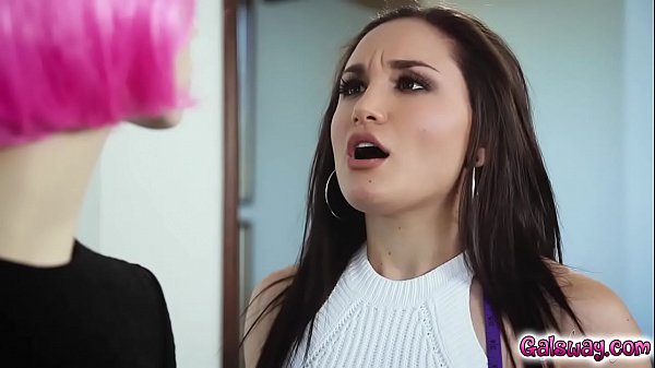 Jenna Sativa ate Gabi Paltrovas bushy wet pussy