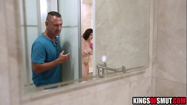 BBW Step Daughter Invited Him Into a Bathroom