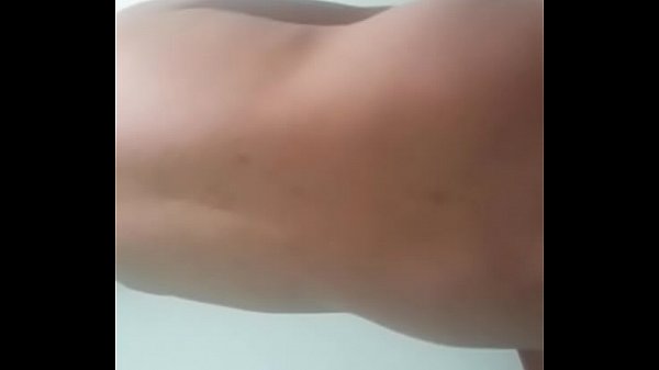 la rubia que le gusta de atras  