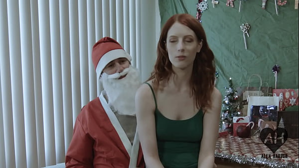 Santa Cums To Town: Creampie