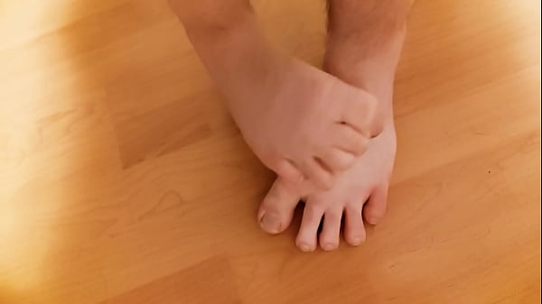Quick Solo Male Foot Rubbing