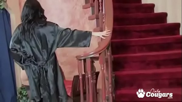 Alyssa Reece Fucks Herself Wearing Stockings & Heels