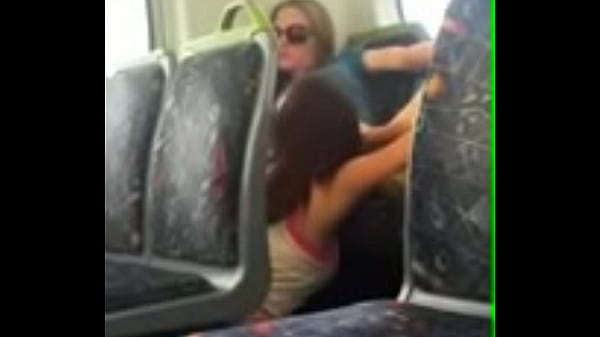 un oral en el camion te da felicidad un monton