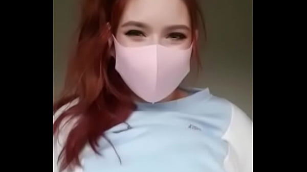 Ruiva gostosa mostrando  