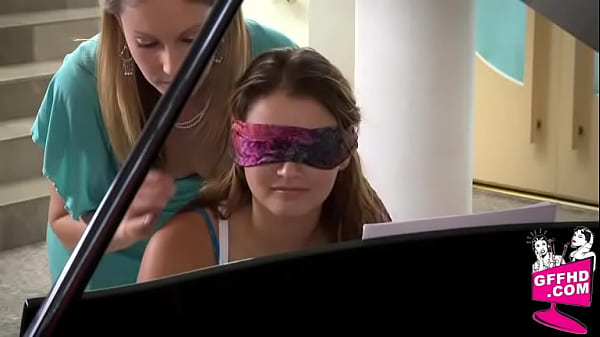 Girls enjoying girls 1408  