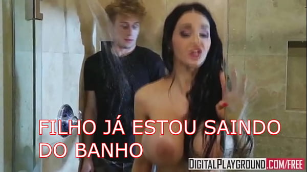 Meu amigo fudendo minha m&atilde;e