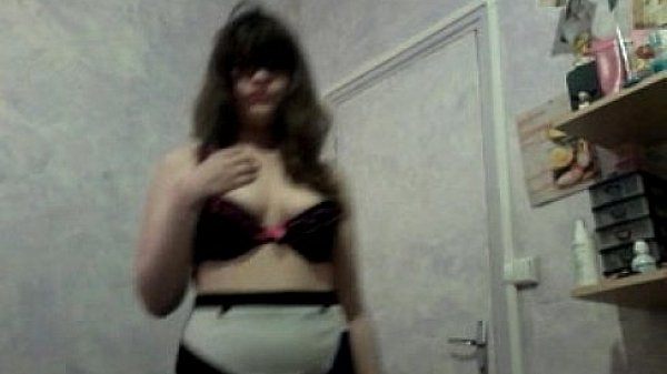 Girl rubs herself and orgasms on webcam - Sexycams6969.com