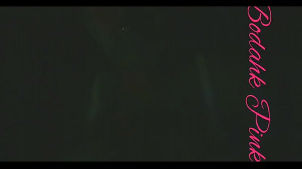 Bodahk Pink twerking