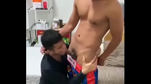 Chupando bem gostoso 