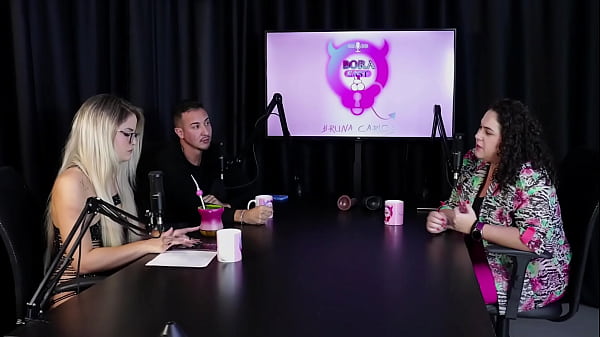 O HPV &eacute; um v&iacute;rus e tem mais cem tipos, a dose &eacute; um valor alto, e o painel do IST... - Marina Karam (sex&oacute;loga) (SHEER/RED)