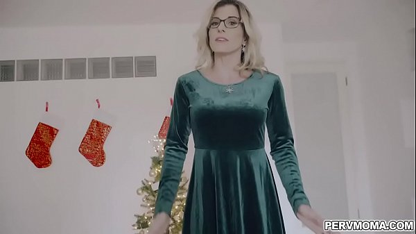 New age lady Cory sucks Wrex thick cock deep in her throat