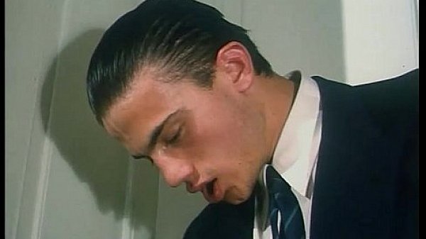 Italian vintage porn: anal sex in black stockings