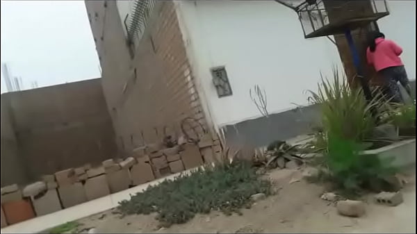 Culona Madura en Urbanizaci&oacute;n Sol De Huampan&iacute; 01