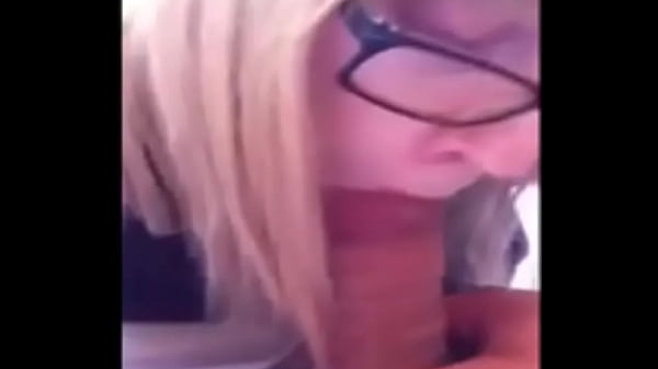 Innocenza piccolo sorella succhia bene con timidezza