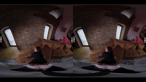 DARK ROOM VR - Blue Eyed Beauty 