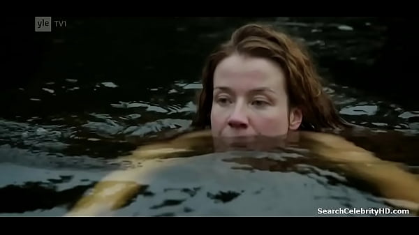 Eriikka V&auml;liahde Pintaa Syvemm&auml;lt&auml; S01E01 2015