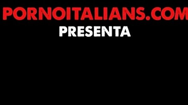 Figa grassa scopata nel garage - Fat pussy fucked in the garage