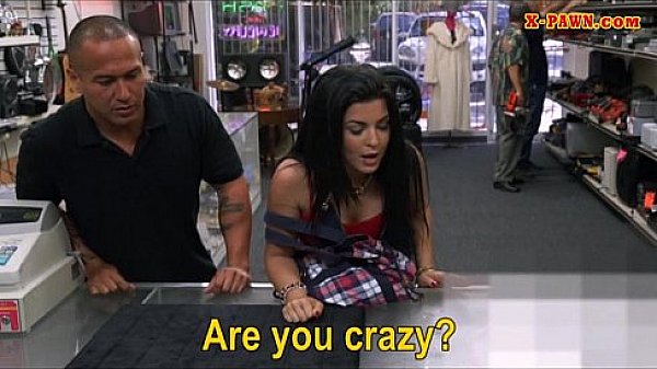 Cuban chick with big boobs exchange her pussy for cash