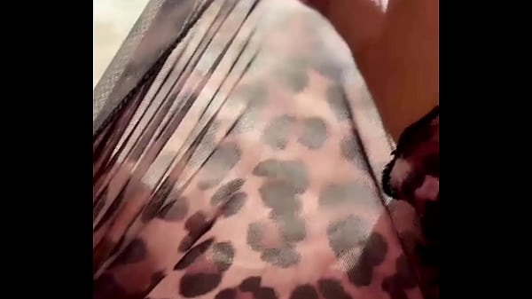 Tango Live Queen Ass Show