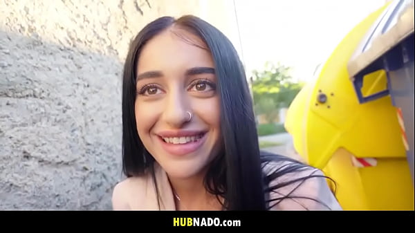 Skinny Russian bus stop pickup - Ara Mix, Martin Gun  