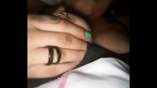 Novinha tatuada de dread se masturbando 4  