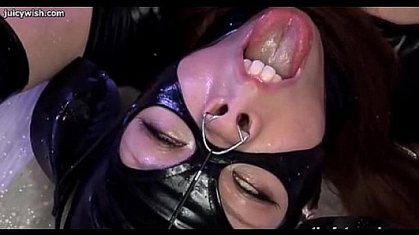 Asian shemale in latex gets rubbed