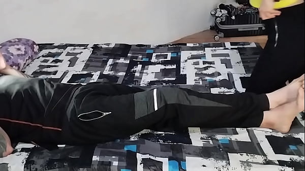 pillados por nuestro padrastro