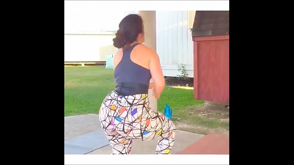 Ass Lovers Won't Resist This Ass - PAWG Big Bottom Behavior