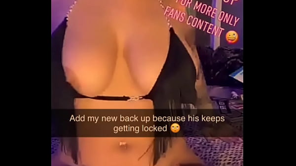 Moonformation showing her cat