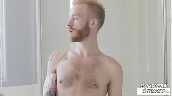 Kinky Twink Jerks Off His Lubed Up Dick