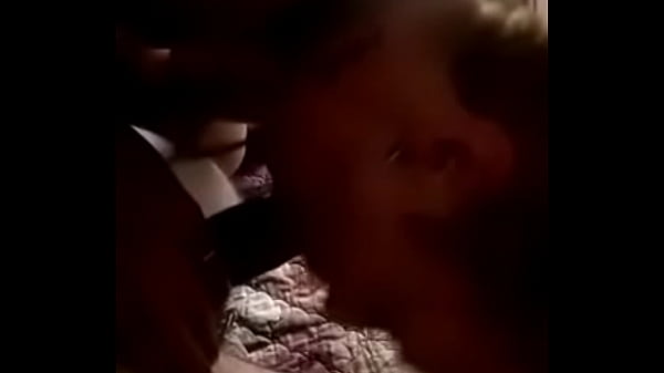 slut wife blowing a stranger