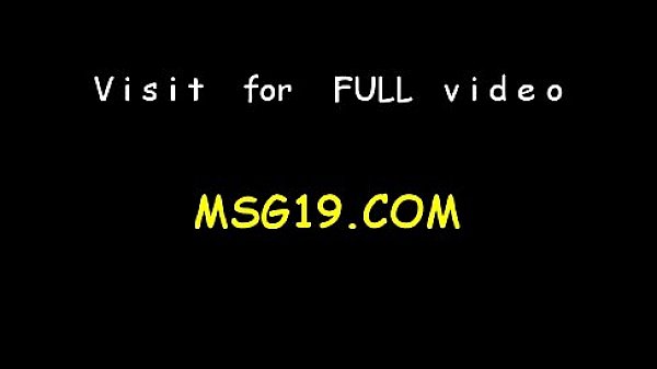 Active masseuse gives a head job  