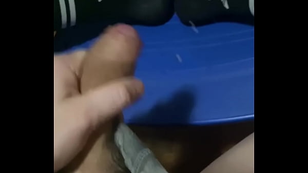 Leitando as meias p&eacute;s 