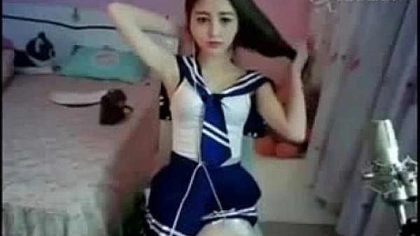 Clip Hotgirl được Đại Gia trả 8000 USD để  móc bím  tr&ecirc;n Stream